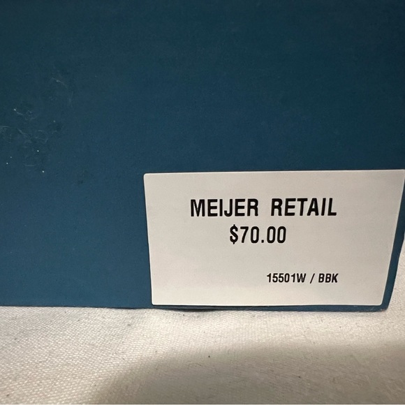 Black Skechers Warm Boots - Picture 8 of 8